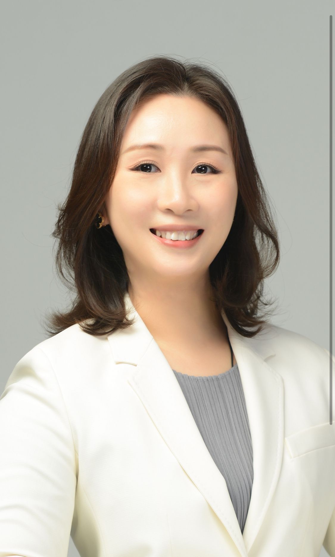 Dr. Liona Poon